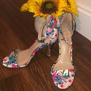 💐Mix No. 6 Floral Strap Heels💐